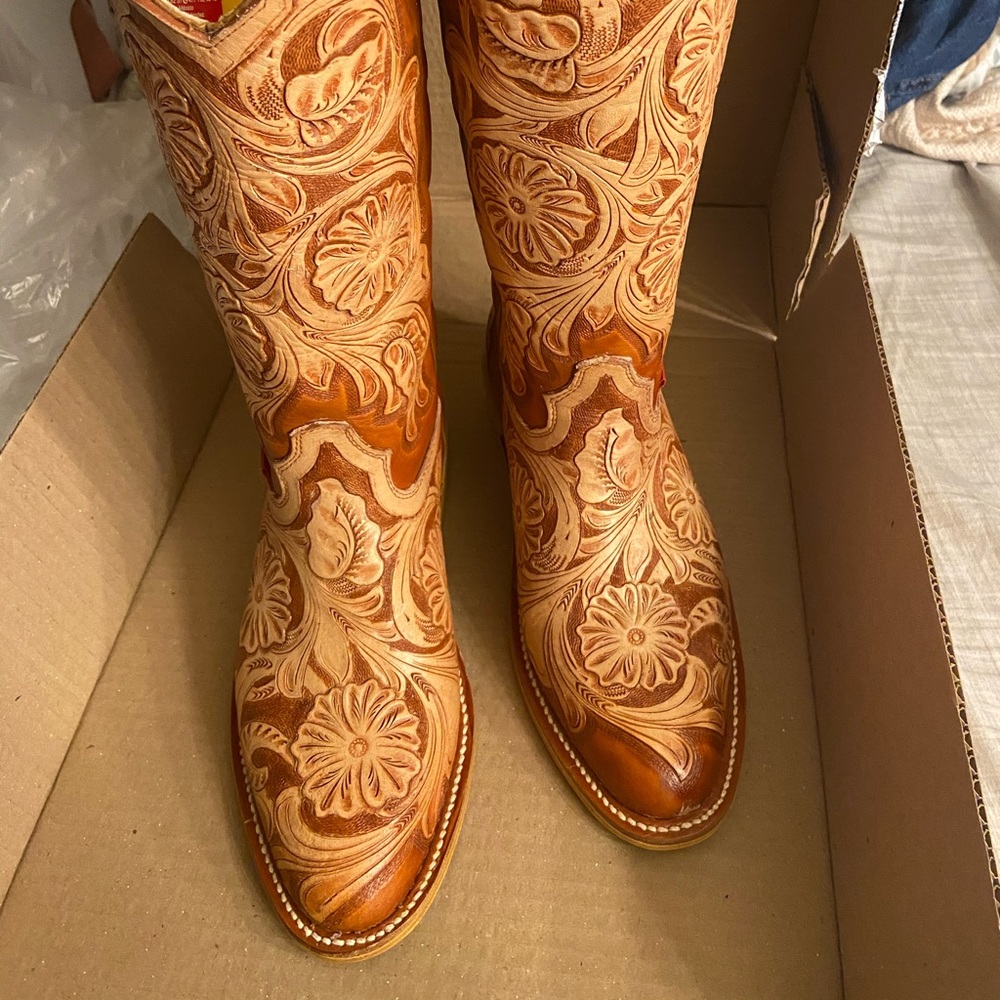 Womens Round Toe Cowgirl Boots